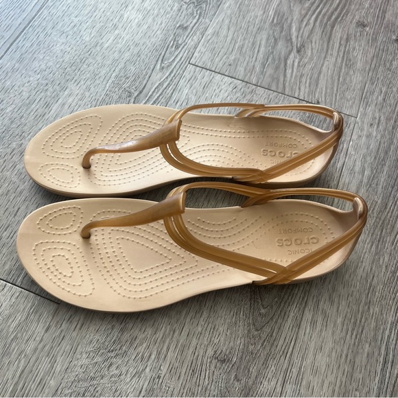 Crocs Isabella T-Strap Thong Iconic Comfort Jelly Sandal Bronze Tan Women W 9 - Picture 2 of 7